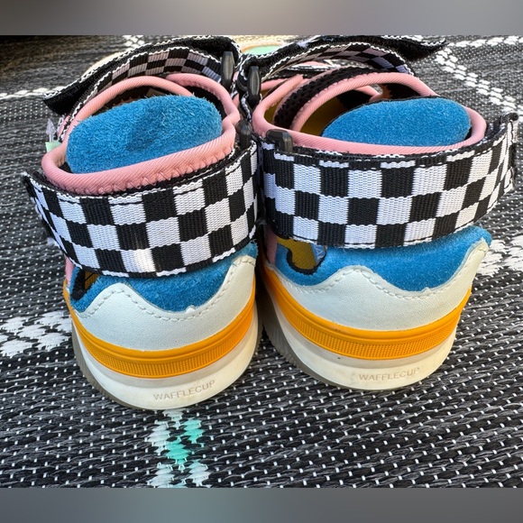 VANS VARI MULTI CHECKERBOARD VELCRO SNEAKERS - Picture 9 of 10